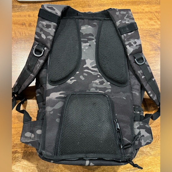 TBG Camouflage daypack diaper backpack - Picture 10 of 12
